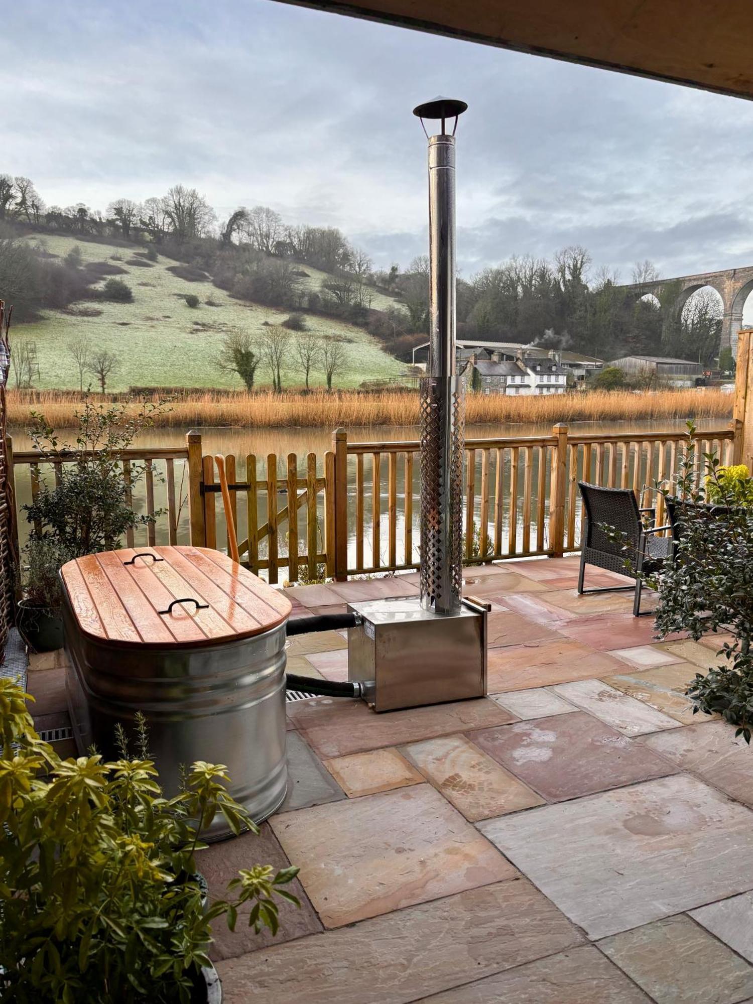 Viaduct River View & Outdoor Bath - Couples Retreat Calstock Exteriér fotografie