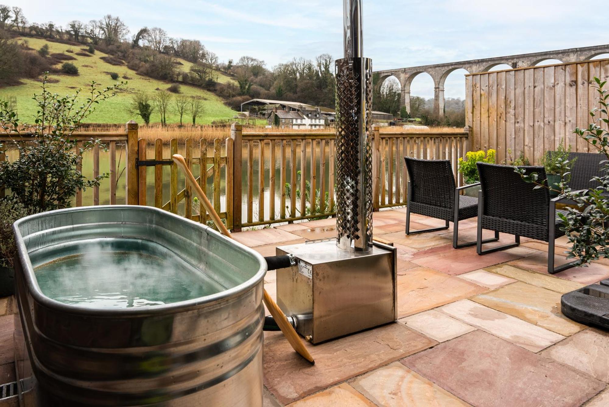 Viaduct River View & Outdoor Bath - Couples Retreat Calstock Exteriér fotografie